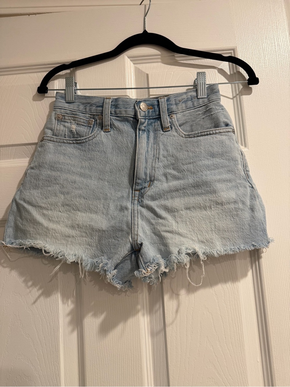 Madewell High-Rise Light Wash Denim Shorts - Casual Frayed Hem